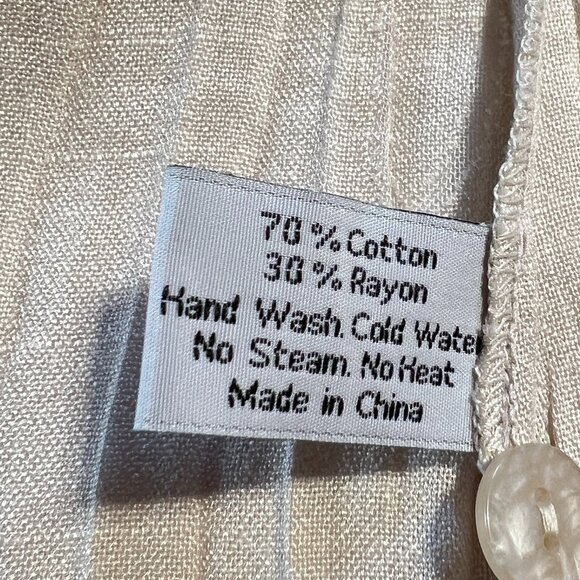 Flair Women's Size Large Button-Down Shirt – Cotton Blend with Lace & wrinkled - Picture 10 of 13